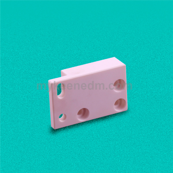 Insulating plate
